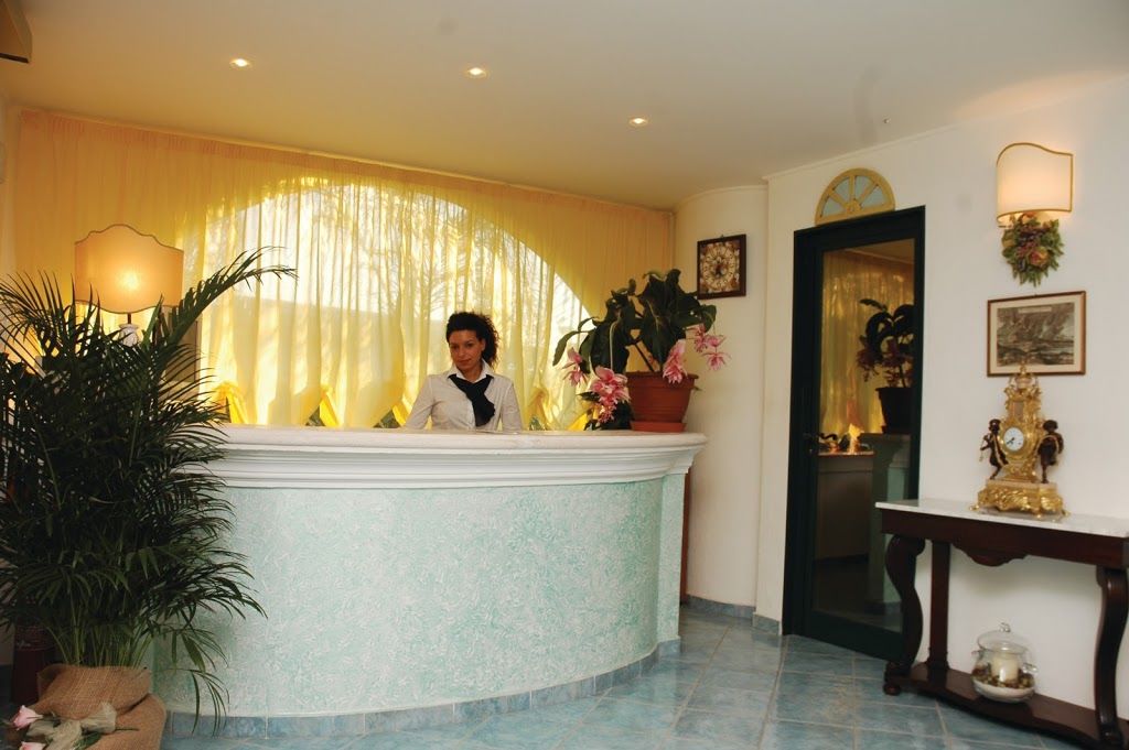 Park Hotel La Villa Forio  Bagian luar foto